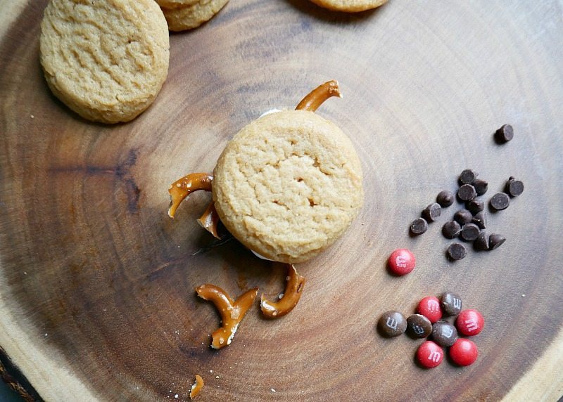 Easy Reindeer Cookies 