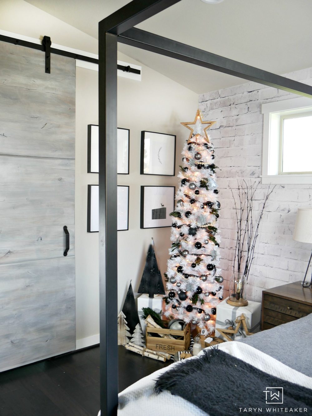 A very unique take on Christmas with this modern black and white Christmas tree!