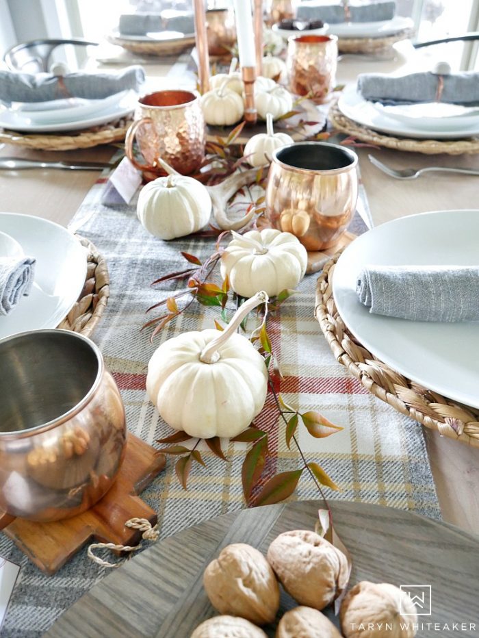 Easily create an inviting table for your friends and family to dine at with this Nature Inspired Thanksgiving Table With Copper Accents!