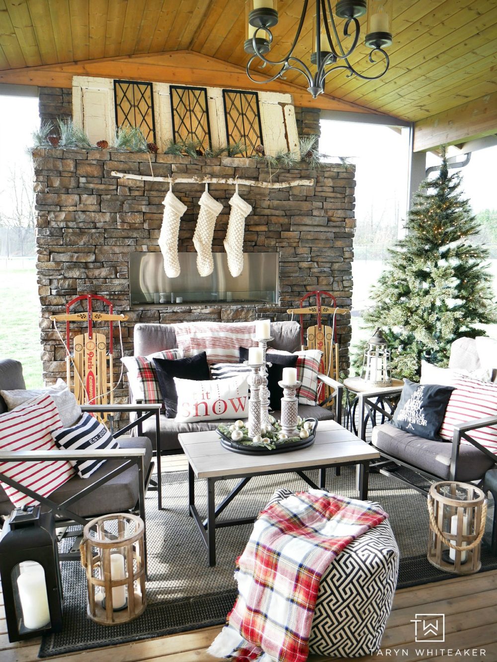 Come see our Outdoor Living Space at Christmas ! It's feeling oh so cozy with it's own Christmas tree, stockings and lots of plaid!