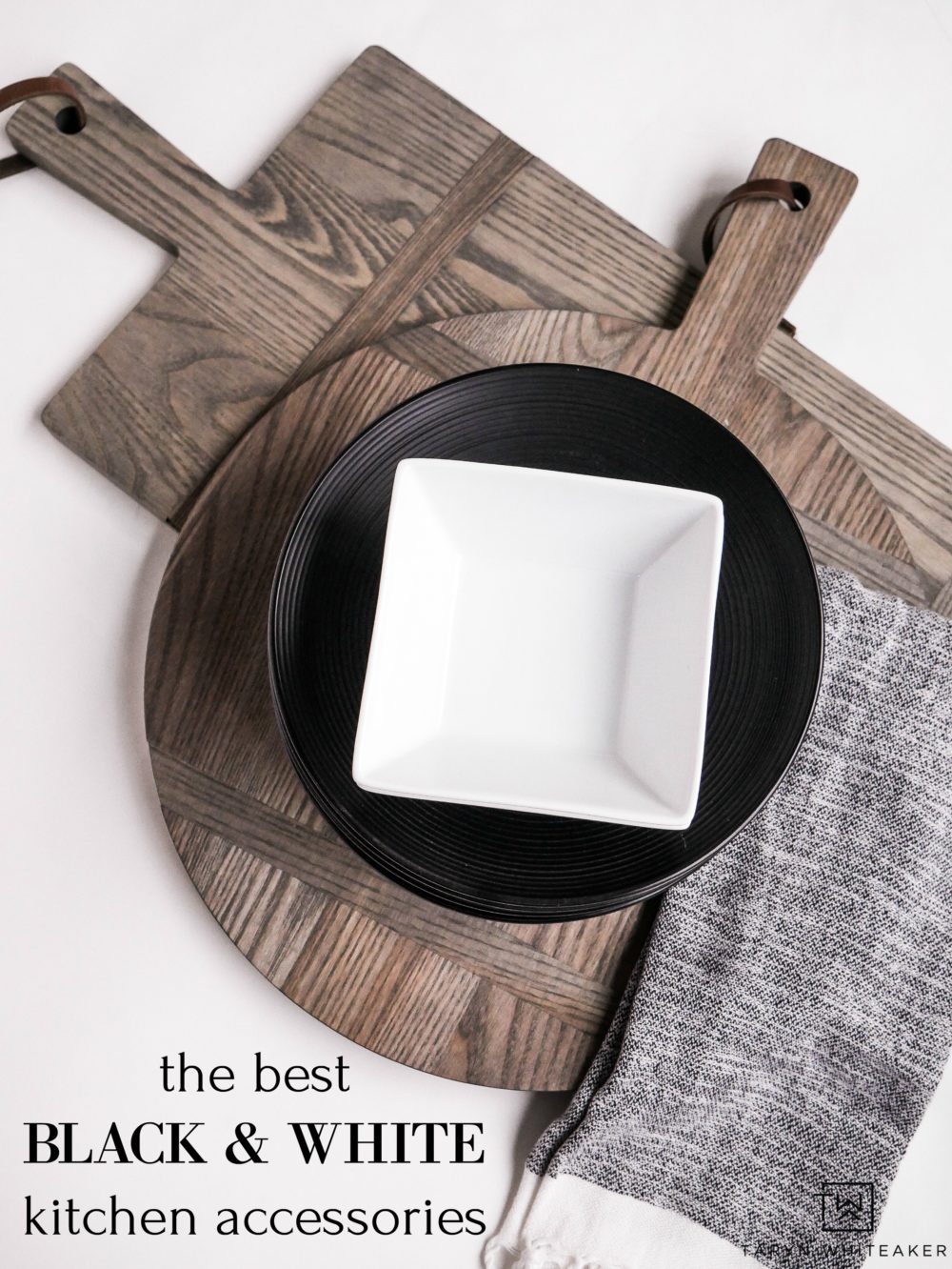 Here is a great collection of the Best Black and White Kitchen Accessories for your home! If you love naturals, you will love this list!