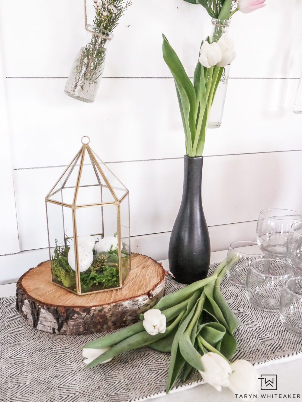 Add simple touches of Easter to your beverage station with this DIY Egg Terrarium and fresh tulips!