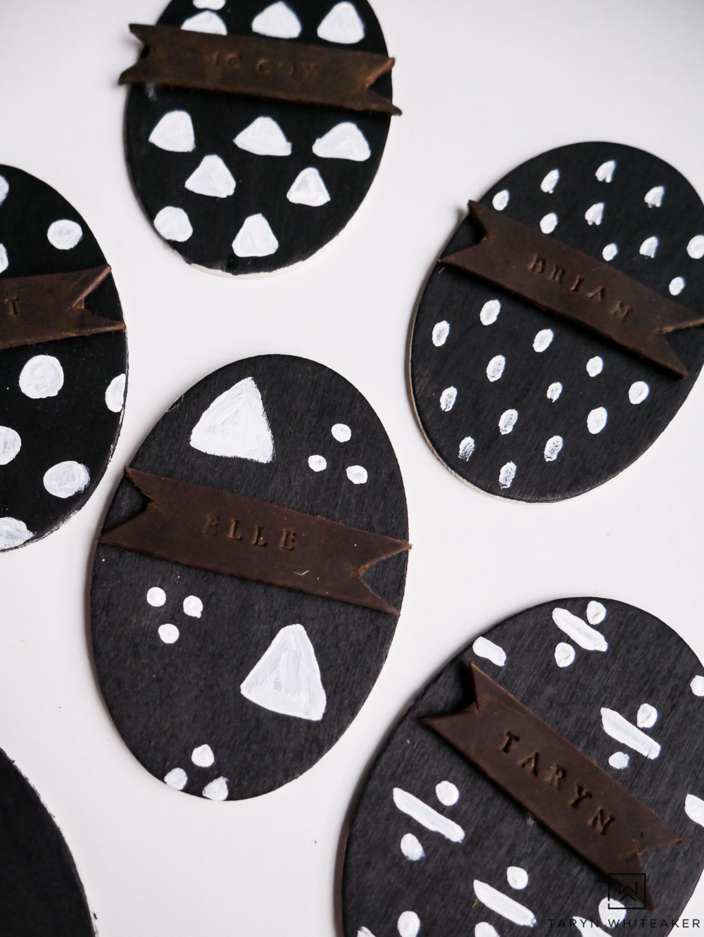 Learn how to make these DIY Easter Egg Place Cards with an industrial touch. 