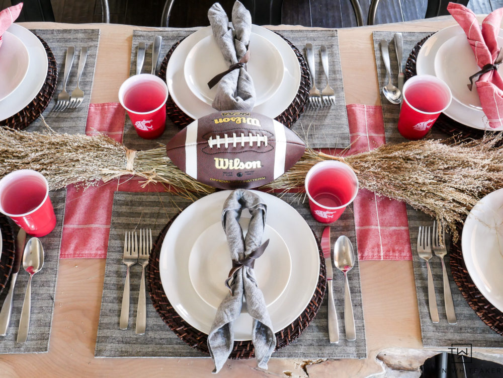 It's game day! Cheer on your favorite team with this cute football themed tablescape. 