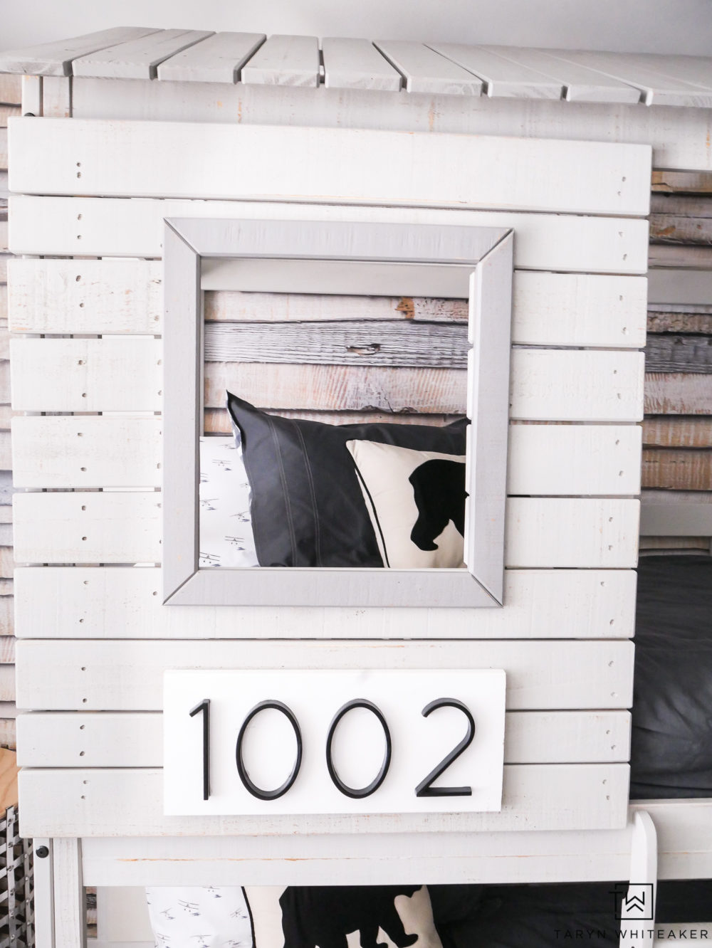 Cute little playhouse bunkbed with peep window!