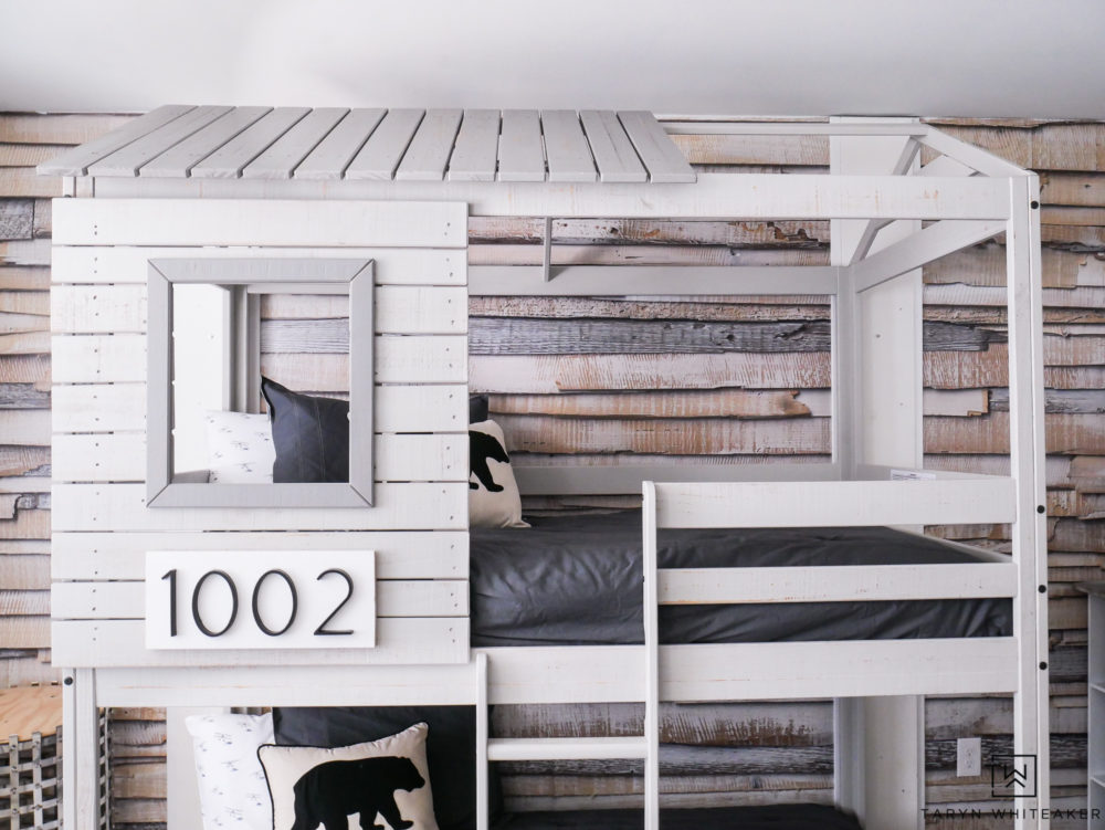 Love this mountain modern rustic boys room with a loft style bunkbed set and cute bear bedding. 