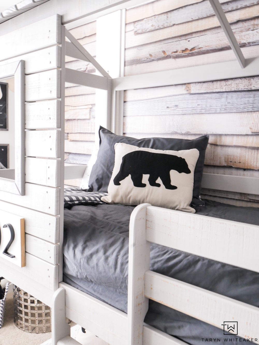 Love this Eddie Bauer charcoal gray beset with flannel underside. Those little bear accent pillows are perfect in here. 