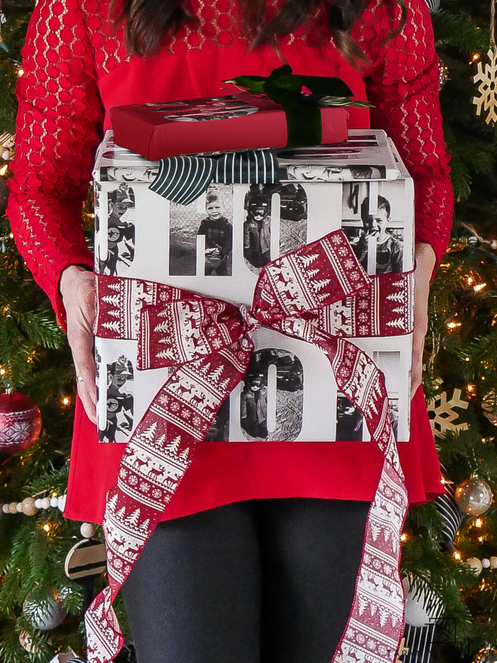 Love this idea of turning personal photos into custom wrapping paper for the holidays! Look closely and see the family photos inside the ‘HO HO HO’! 