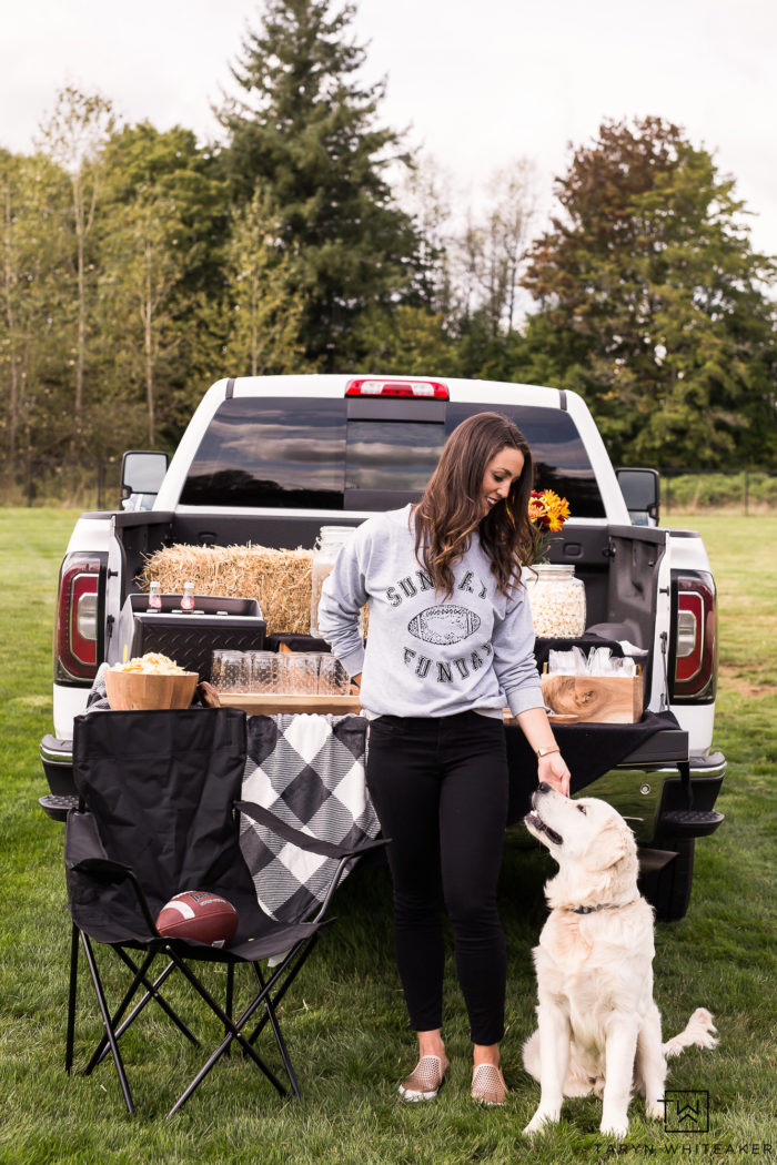 Need a Sunday outfit? This sweatshirt is cozy and cute for Sunday Funday!