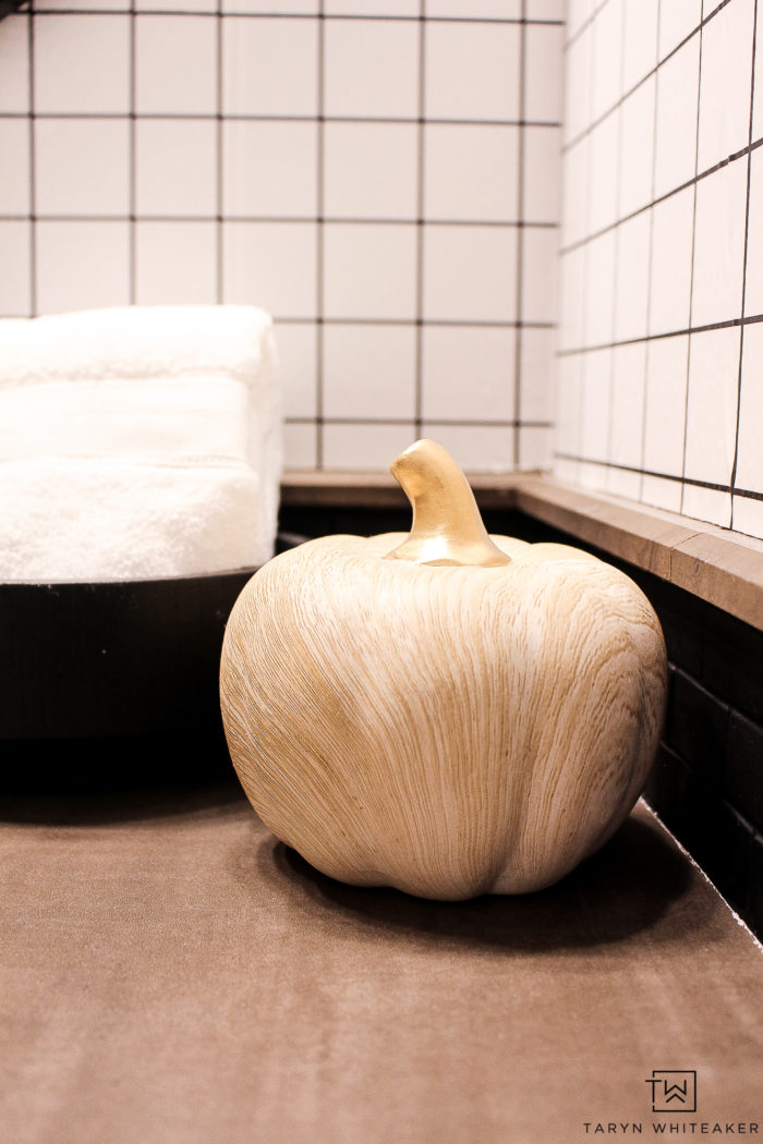 Wooden pumpkin decor! So cute!