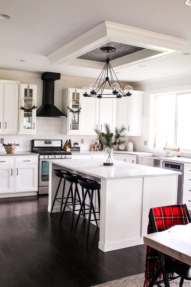 Black and White Christmas Home Tour - Taryn Whiteaker Designs