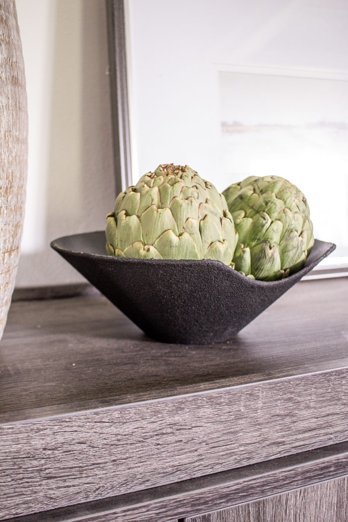 Beautiful black textured decorative bowl for your accessories. 