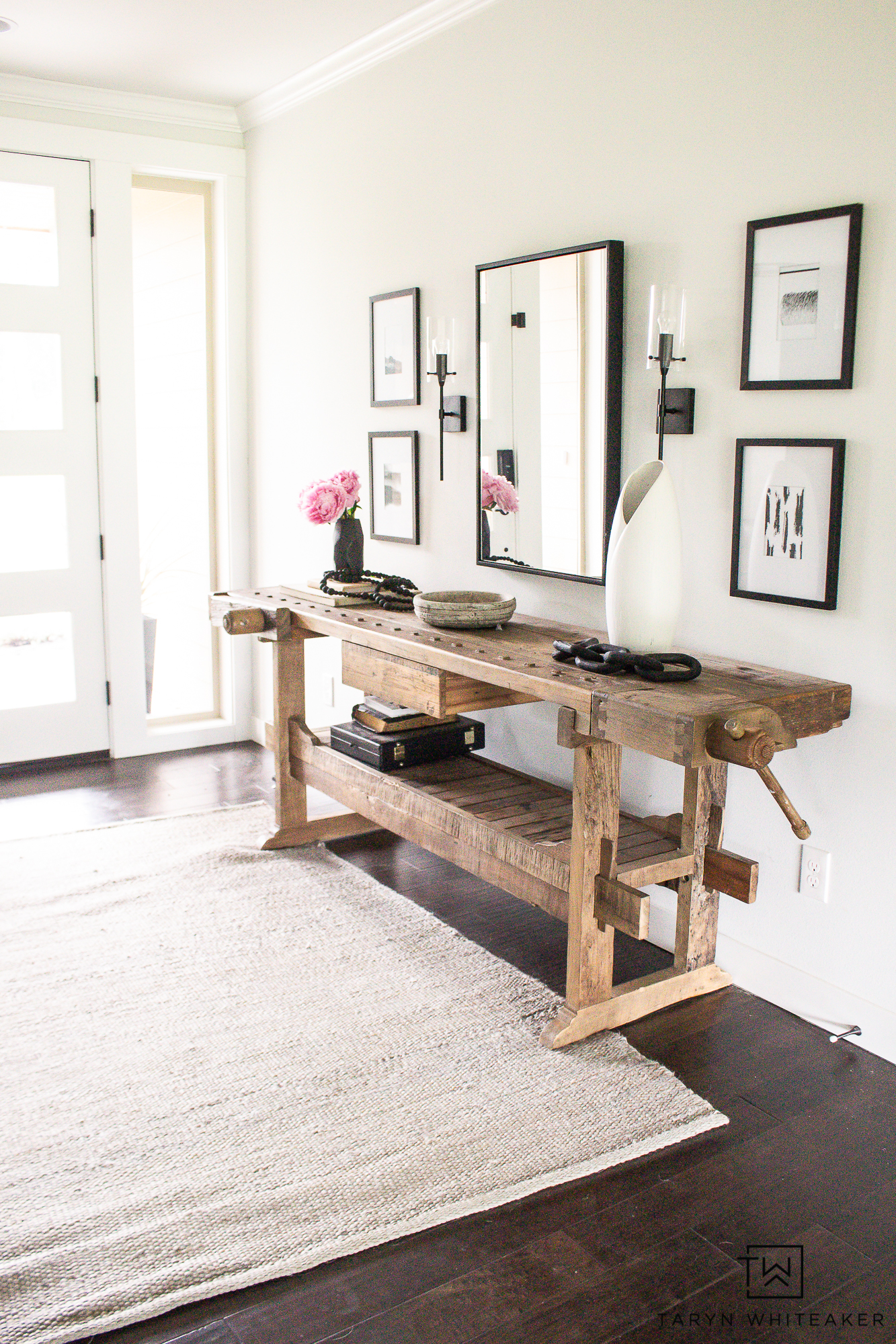 Simple Summer House Tour - Taryn Whiteaker Designs