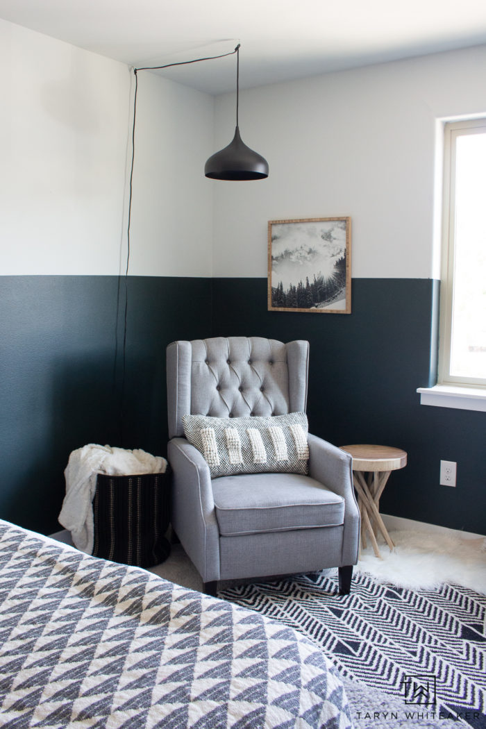 Modern Cozy Reading corner for this mountain lodge inspired boys room.