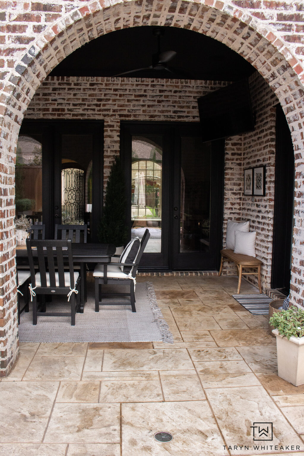 Brick Outdoor Dining Space Refresh - Taryn Whiteaker Designs