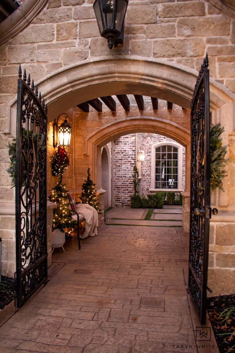 Our Christmas Home Tour 2023 - Taryn Whiteaker Designs