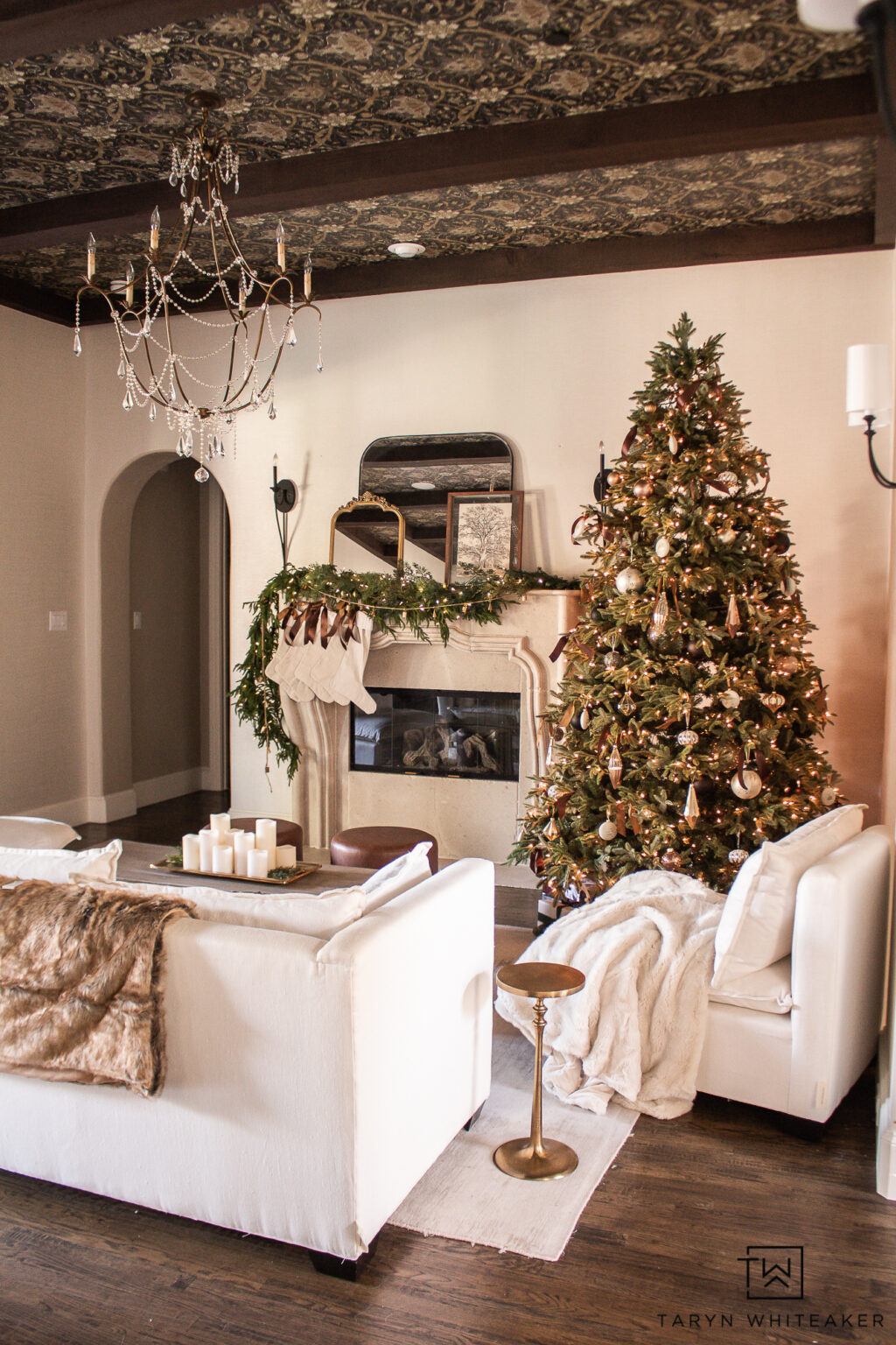 Neutral Vintage Glam Christmas Tree - Taryn Whiteaker Designs
